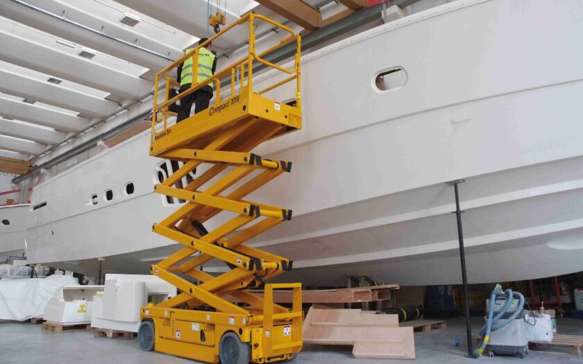 Ремонт ножничных и коленчатых подъёмников: основные этапы и требования к техническому обслуживанию