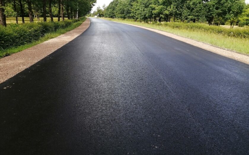 Стоимость асфальтирования дорог от 800 рублей за квадратный метр